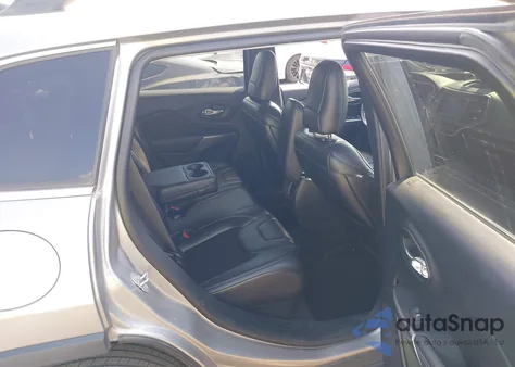 2019 Jeep Cherokee Latitude Plus 4X4 from USA, damaged, VIN 1C4PJMLN3KD123992